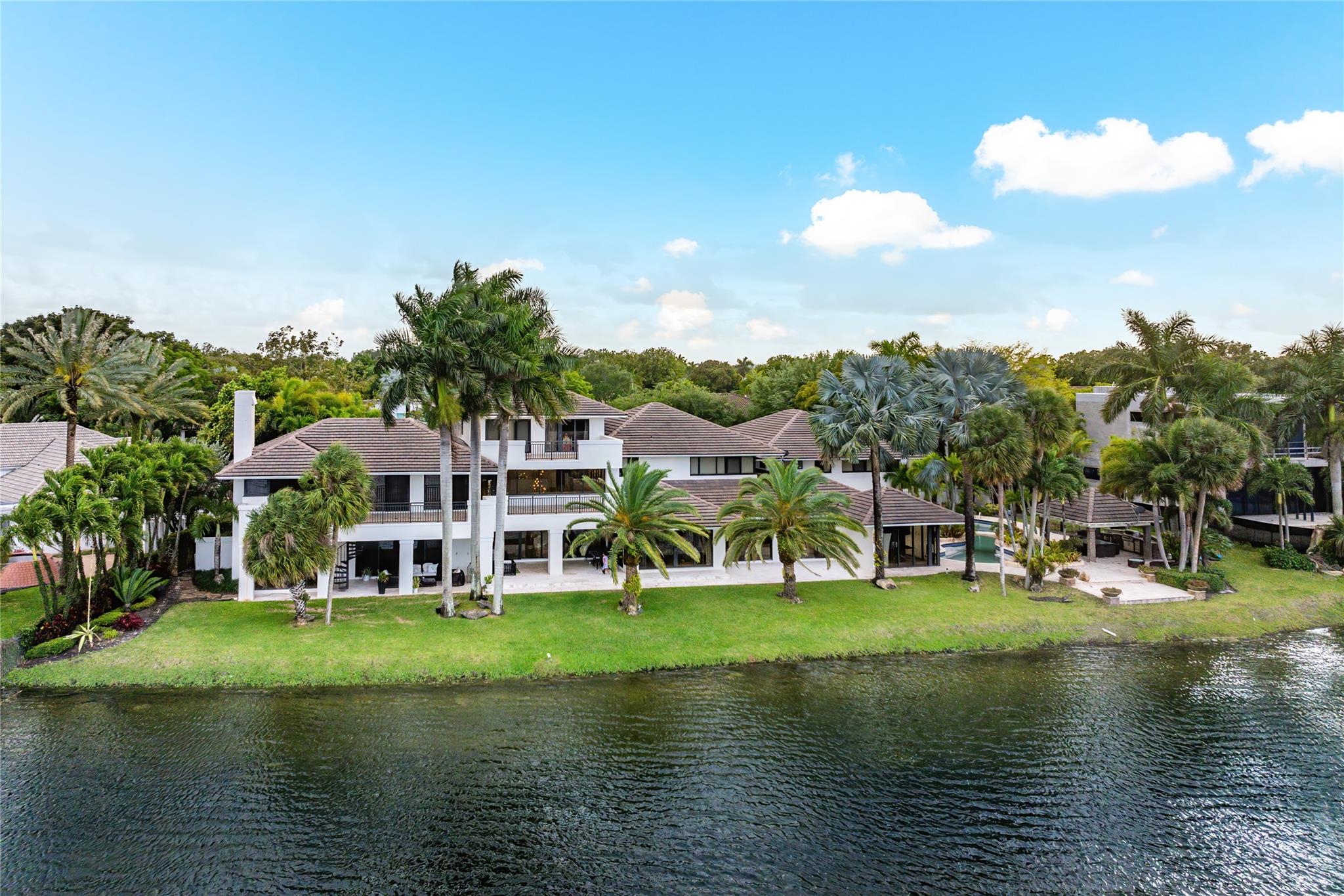 Doral Estates - Residential