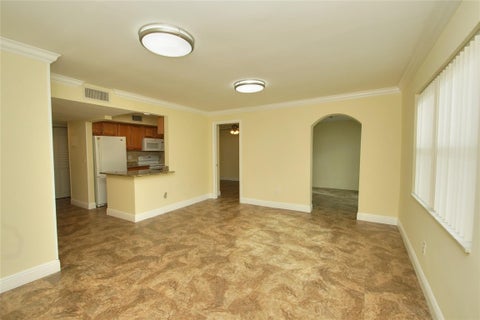 Tiny photo for 10762 La Placida Drive #205, Coral Springs, FL 33065 (MLS # F10544801)