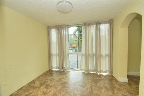 Tiny photo for 10762 La Placida Drive #205, Coral Springs, FL 33065 (MLS # F10544801)