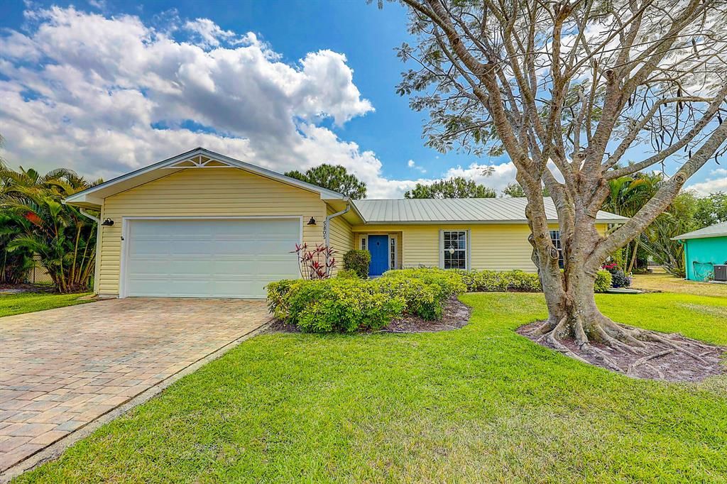 Photo of 5805 NW Burri Court, Port Saint Lucie, FL 34986 (MLS # R10706631)