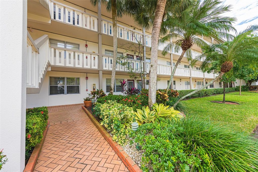 Photo of 3405 Bimini Lane #D1, Coconut Creek, FL 33066 (MLS # F10535758)
