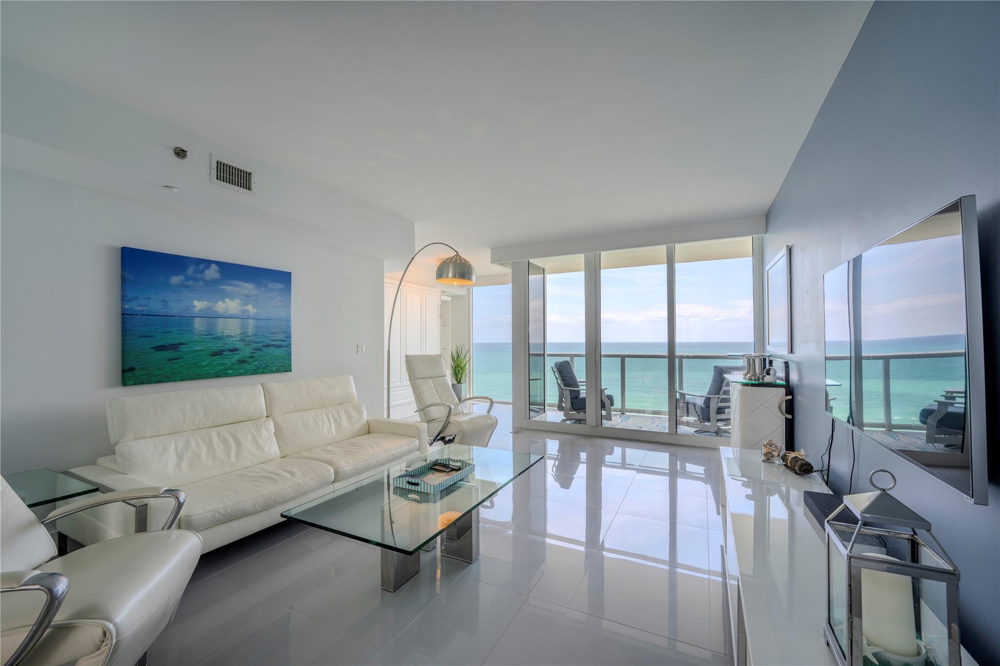OCEAN ONE - Residential