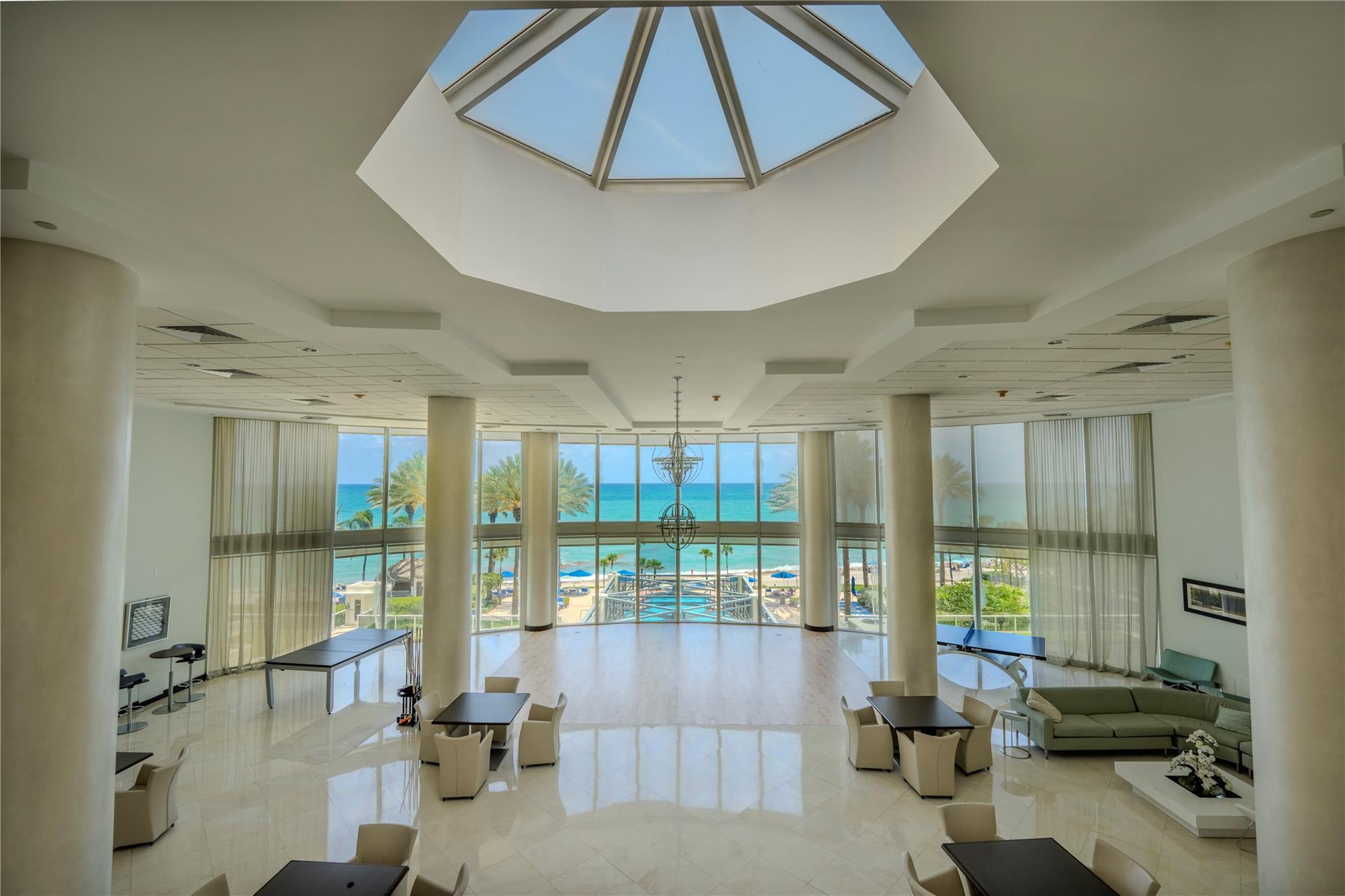 OCEAN ONE - Residential