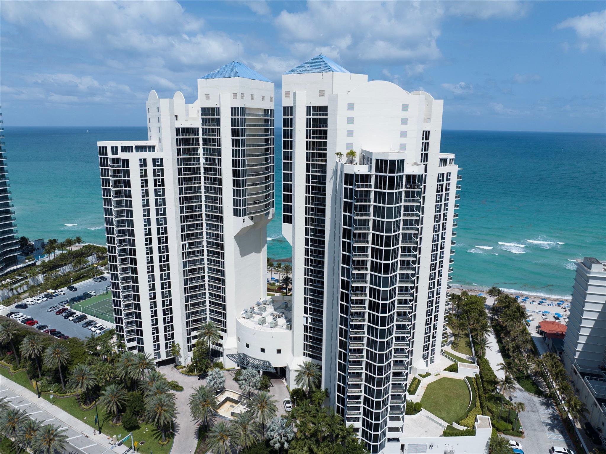 19333 Collins AVE 1406