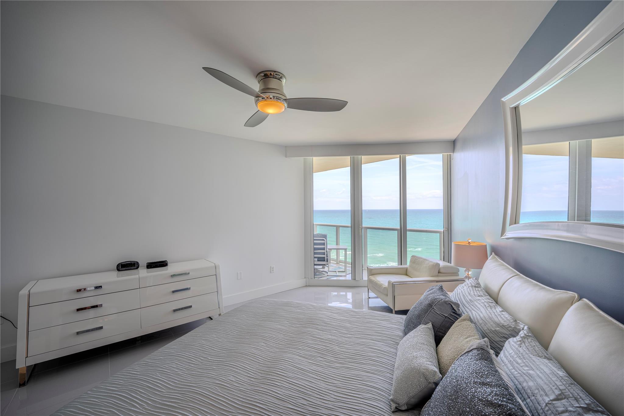 OCEAN ONE - Residential