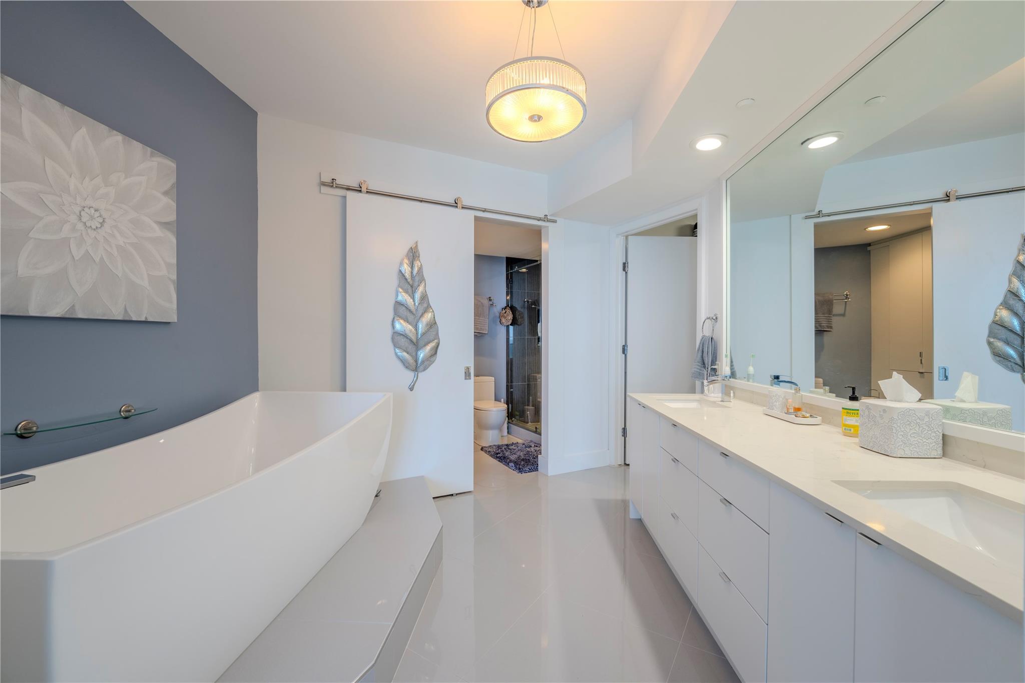 OCEAN ONE - Residential