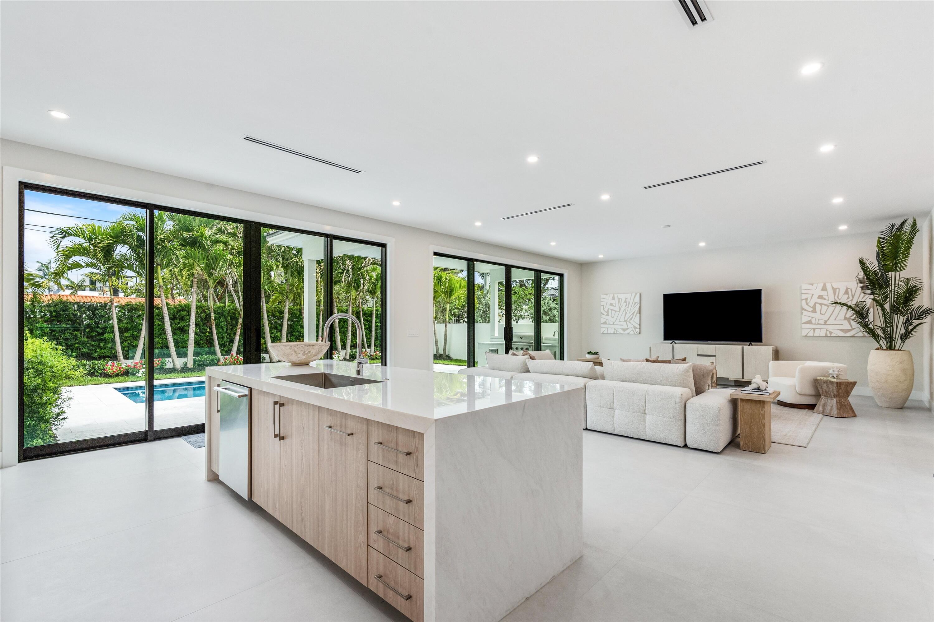 COLEE HAMMOCK - Residential
