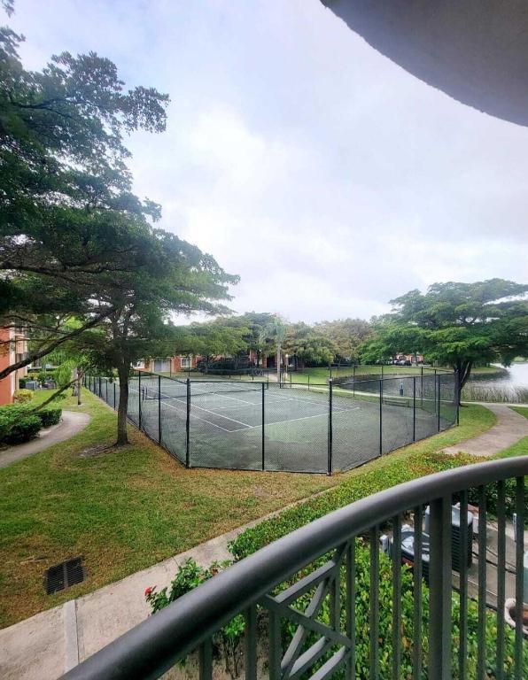 4175 N N Haverhill Road 907