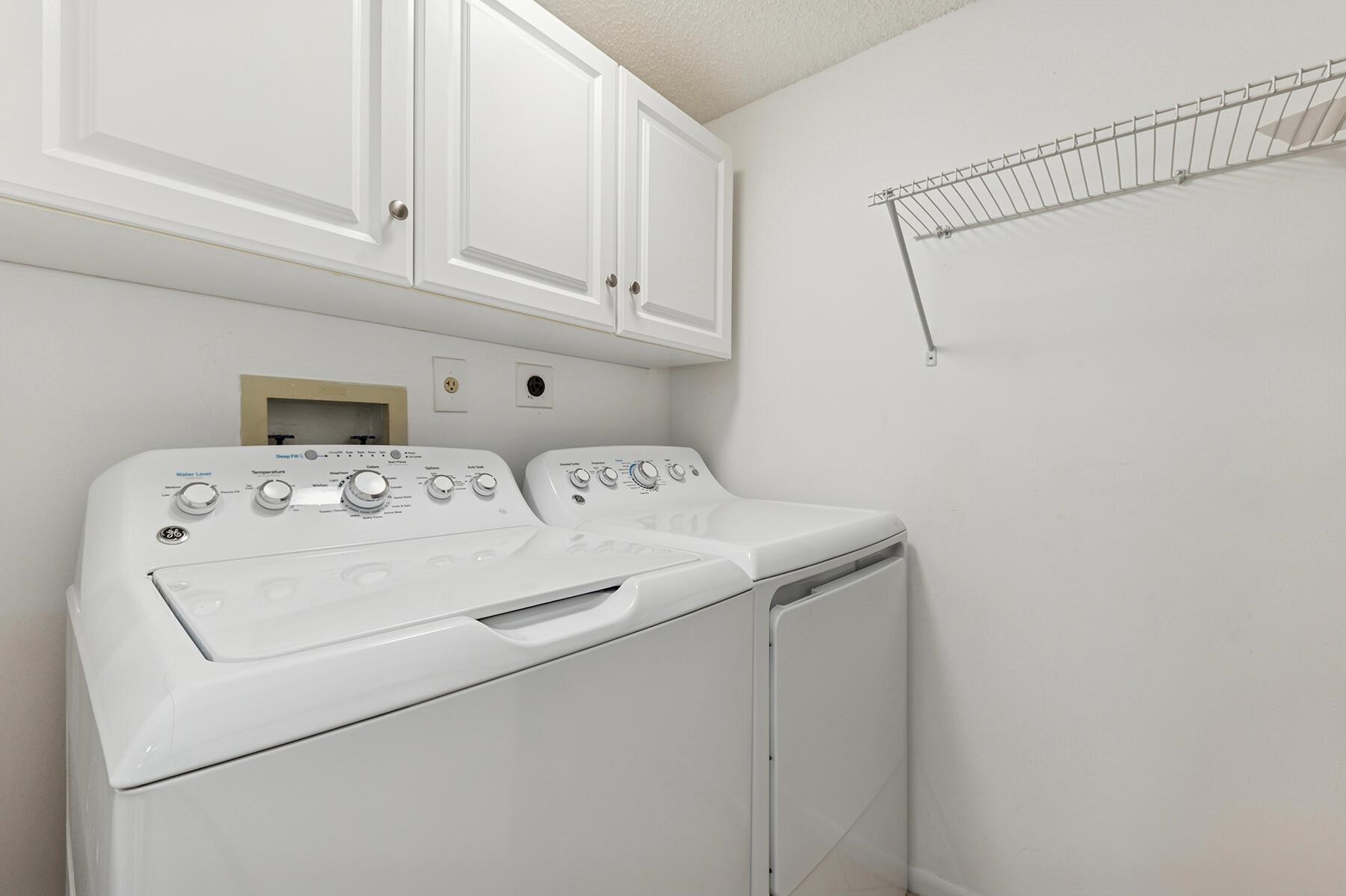 HUNTINGTON LAKES SEC FOUR - Residential