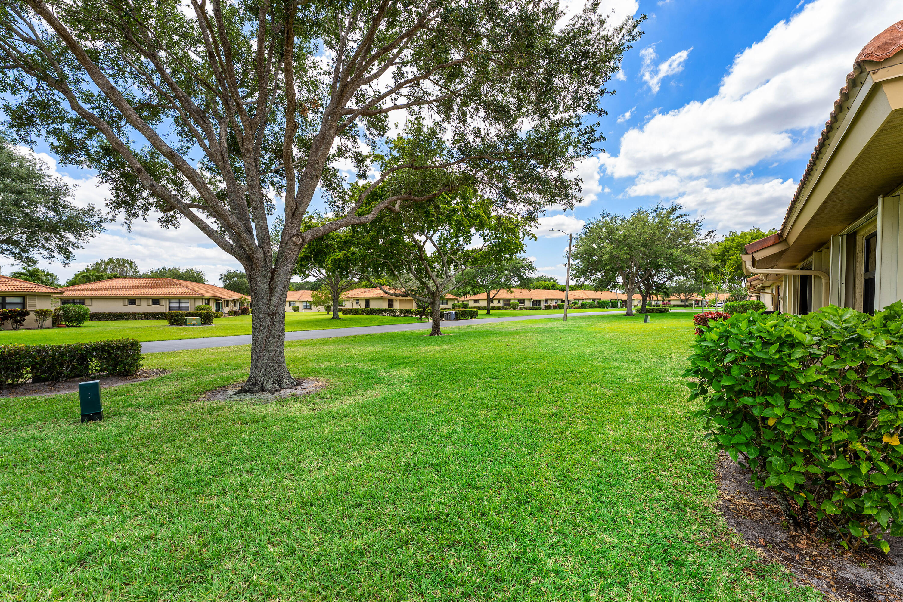 BENT TREE VILLAS WEST CONDO - Residential