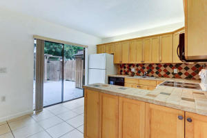 SHERWOOD LAKES - Residential