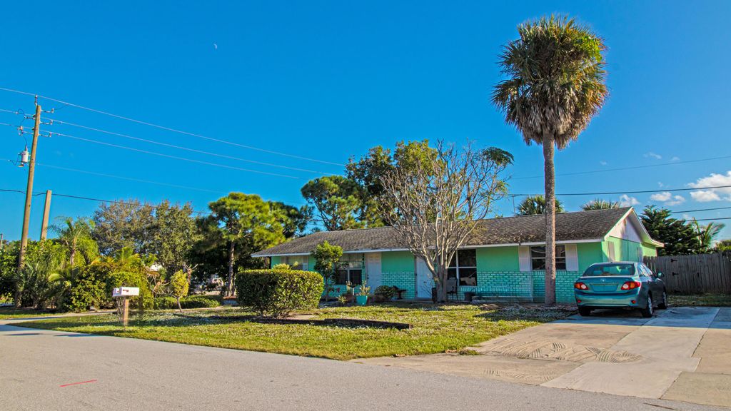 Photo of 2400 NE Rustic Way, Jensen Beach, FL 34957 (MLS # R10938134)