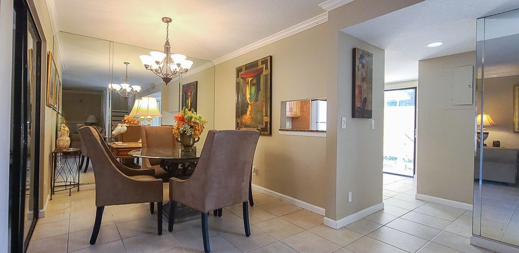 Photo of 402 Lakewood Court #2b, Jupiter, FL 33458 (MLS # R10955035)