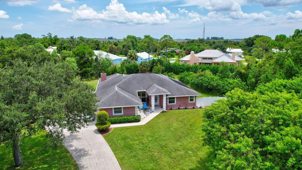 Photo of 1624 SW Gregor Way, Stuart, FL 34997 (MLS # R11011581)