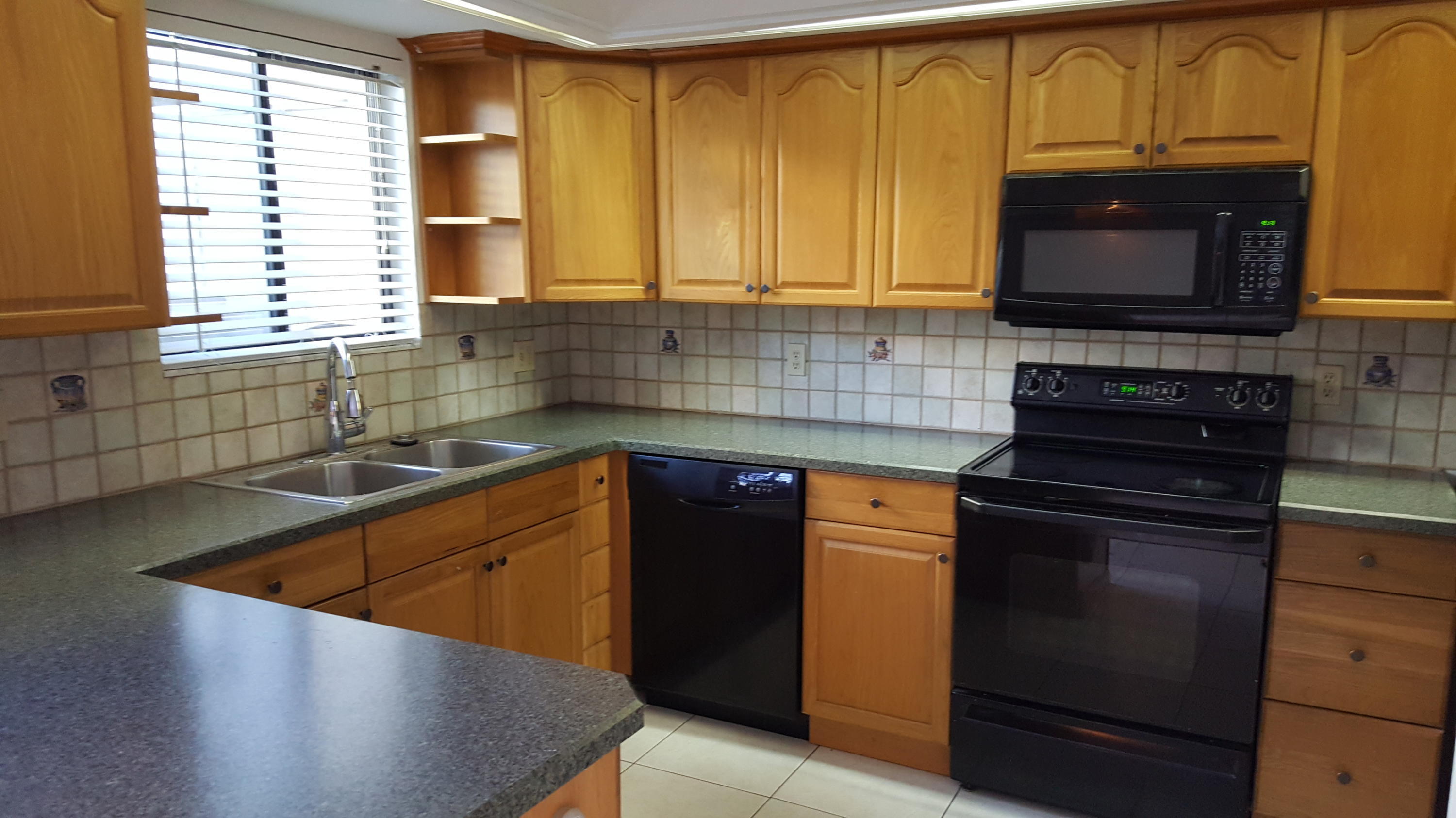 Properties 11868 STURBRIDGE Lane