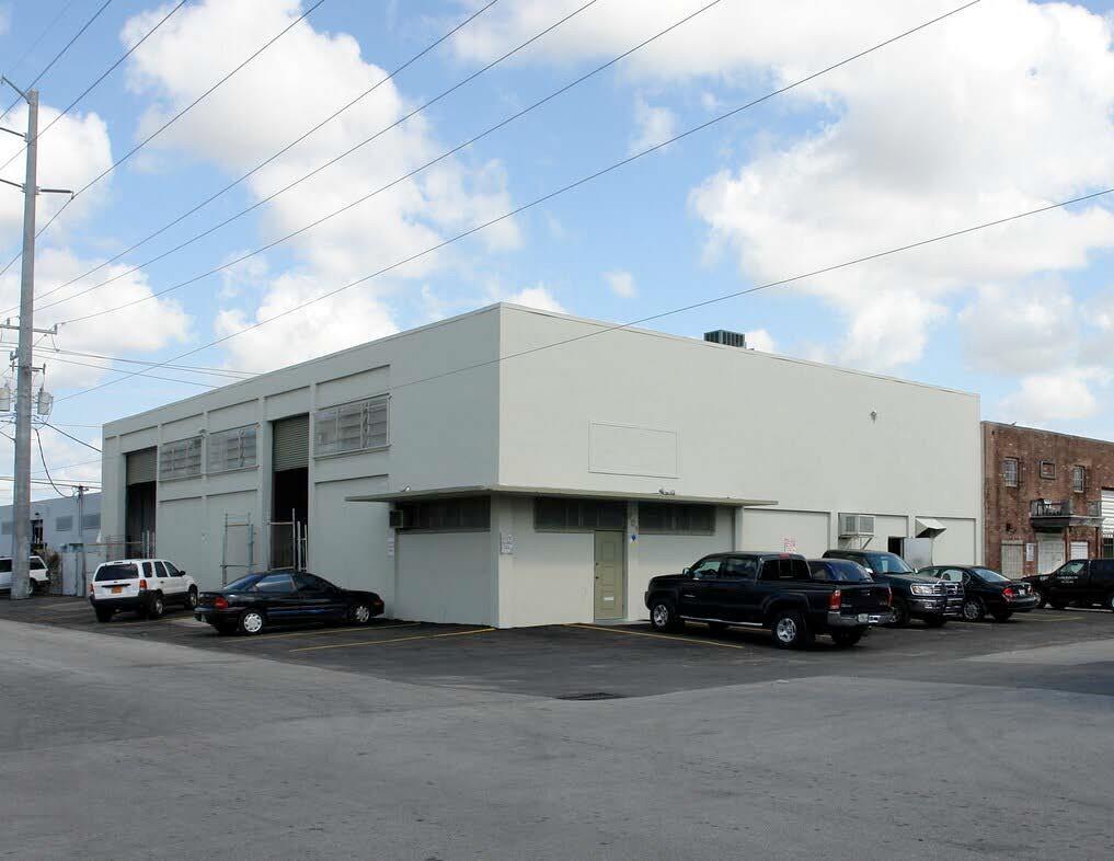 The vacant building is 6,855 SF on a 10,125 SF lot. Prime opportunity for an investor or end user looking to purchase an industrial building with high accessibility and proximity to I-95 and W Sunrise Boulevard. The 10,125 SF, industrially-zoned site has one concrete building in excellent condition, totaling 6,855 SF of building space. The warehouse has two street-level bay doors and two adjacent bathrooms. There are two working lifts already installed for auto repair / body shop.