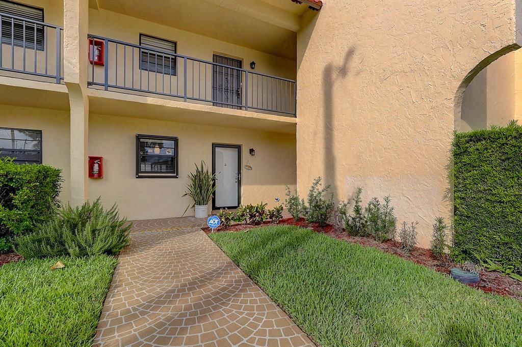 Photo of 2050 Oleander Boulevard Blvd #3102, Fort Pierce, FL 34950 (MLS # R10755062)