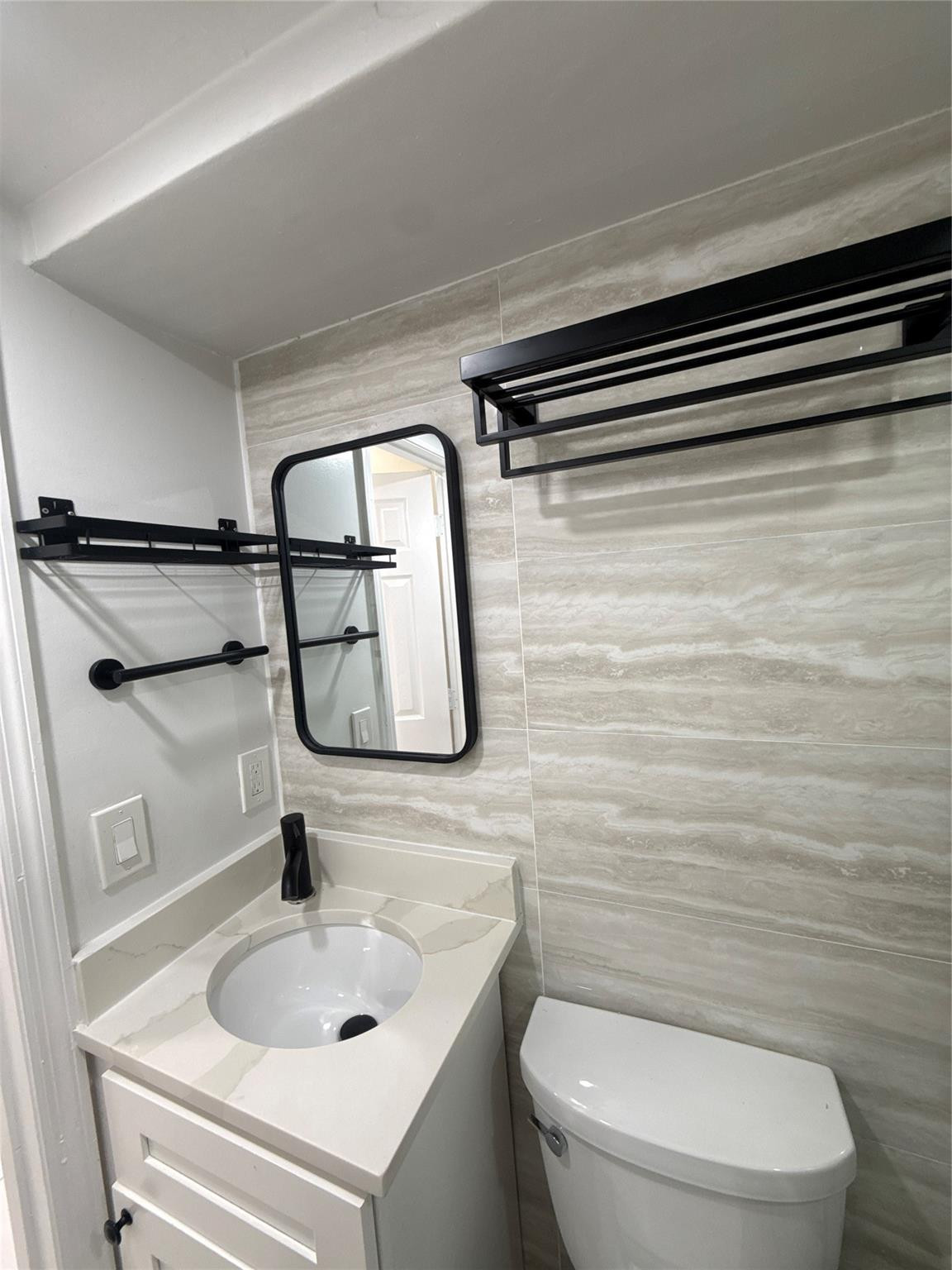 Deerfield Colony Court 49 - Residential Lease