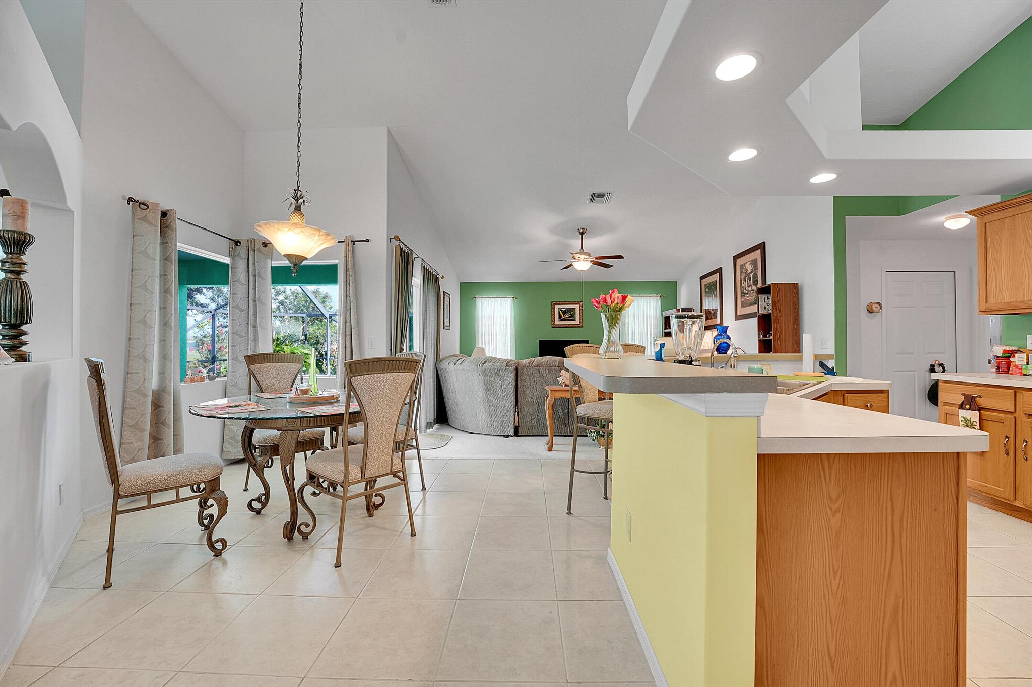 385 SW North Quick Circle, Port St Lucie, FL, 34953/$437,000 4 385 SW North Quick Circle