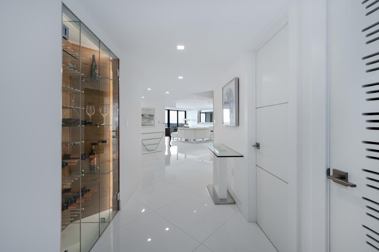 5757 Collins Ave 1805