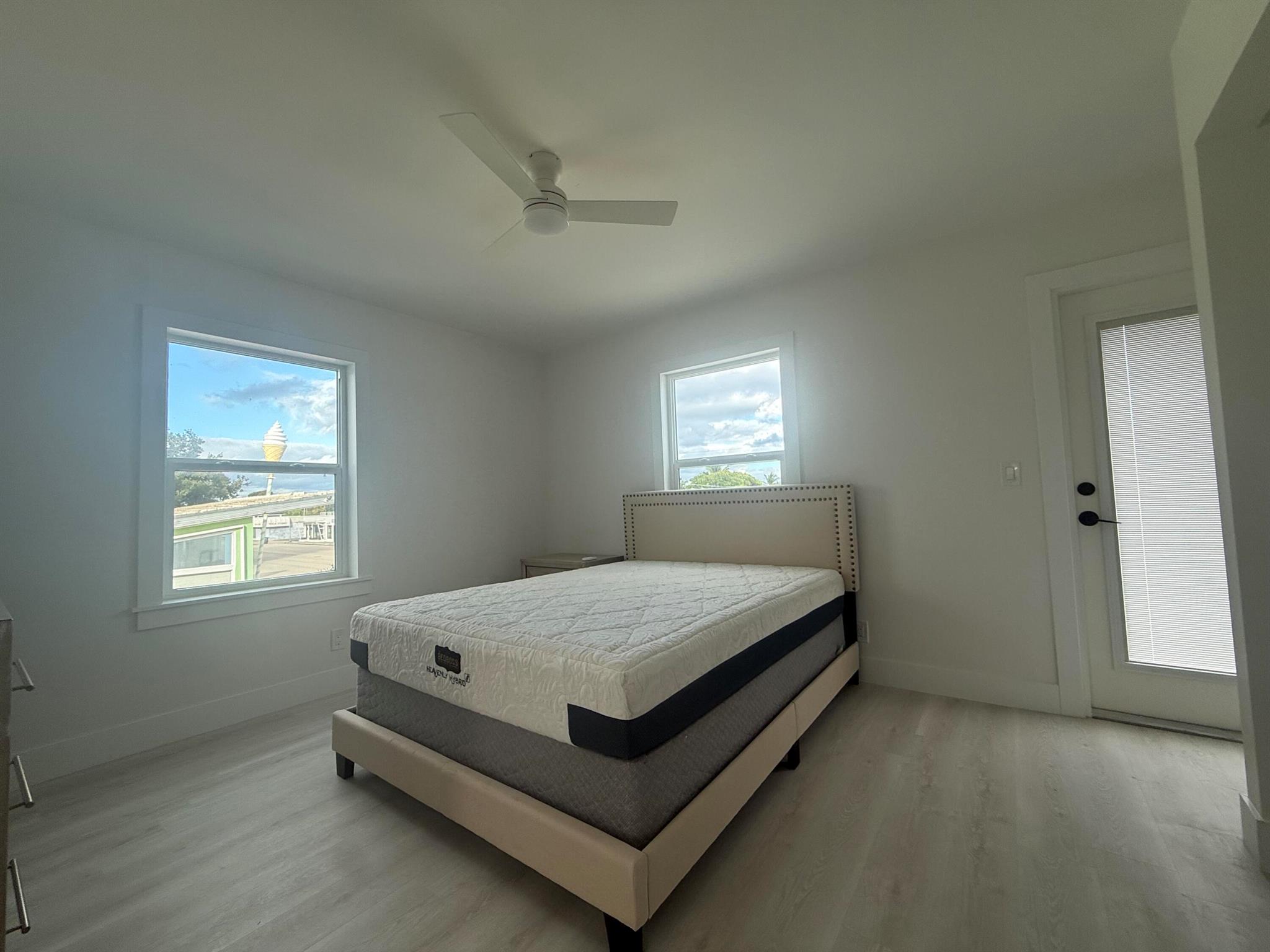 COLONIAL ESTS - Residential Lease