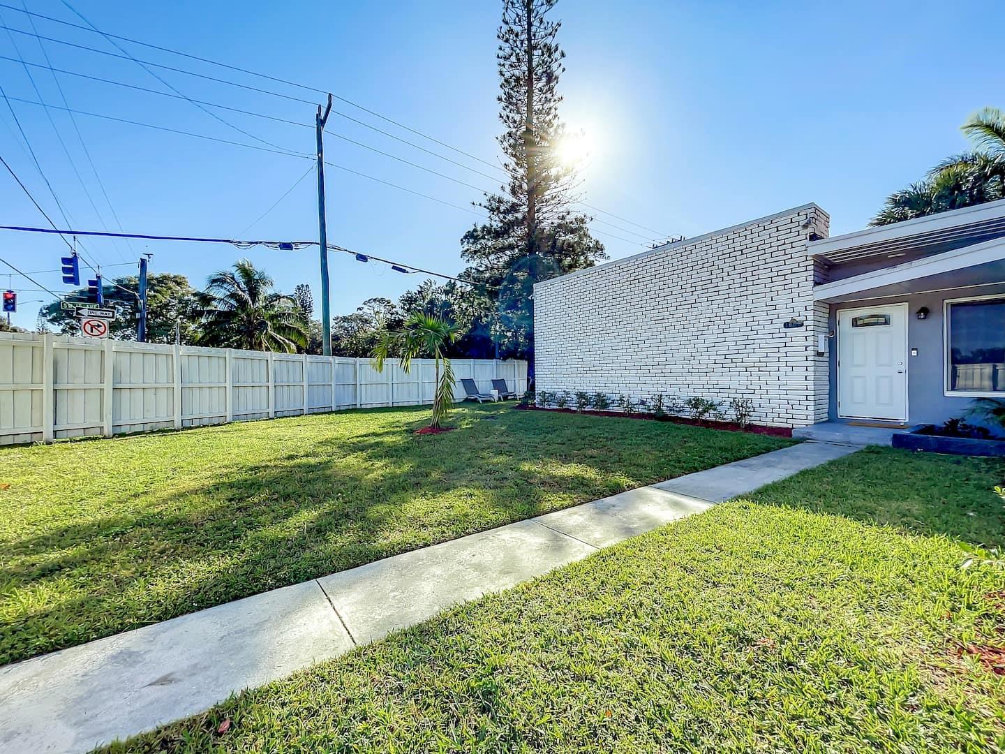 HENDRICKS HEIGHTS - Residential Lease