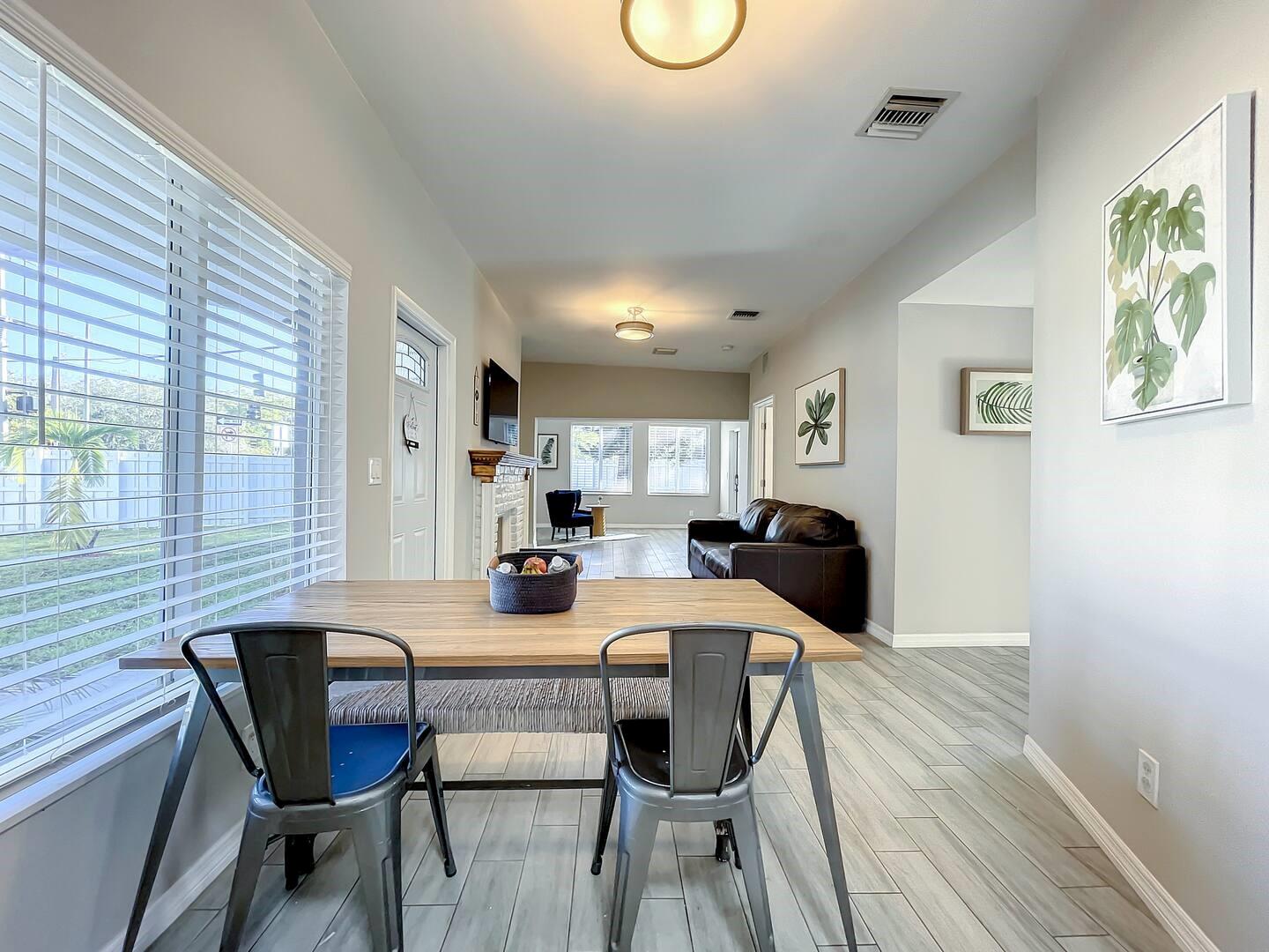 HENDRICKS HEIGHTS - Residential Lease