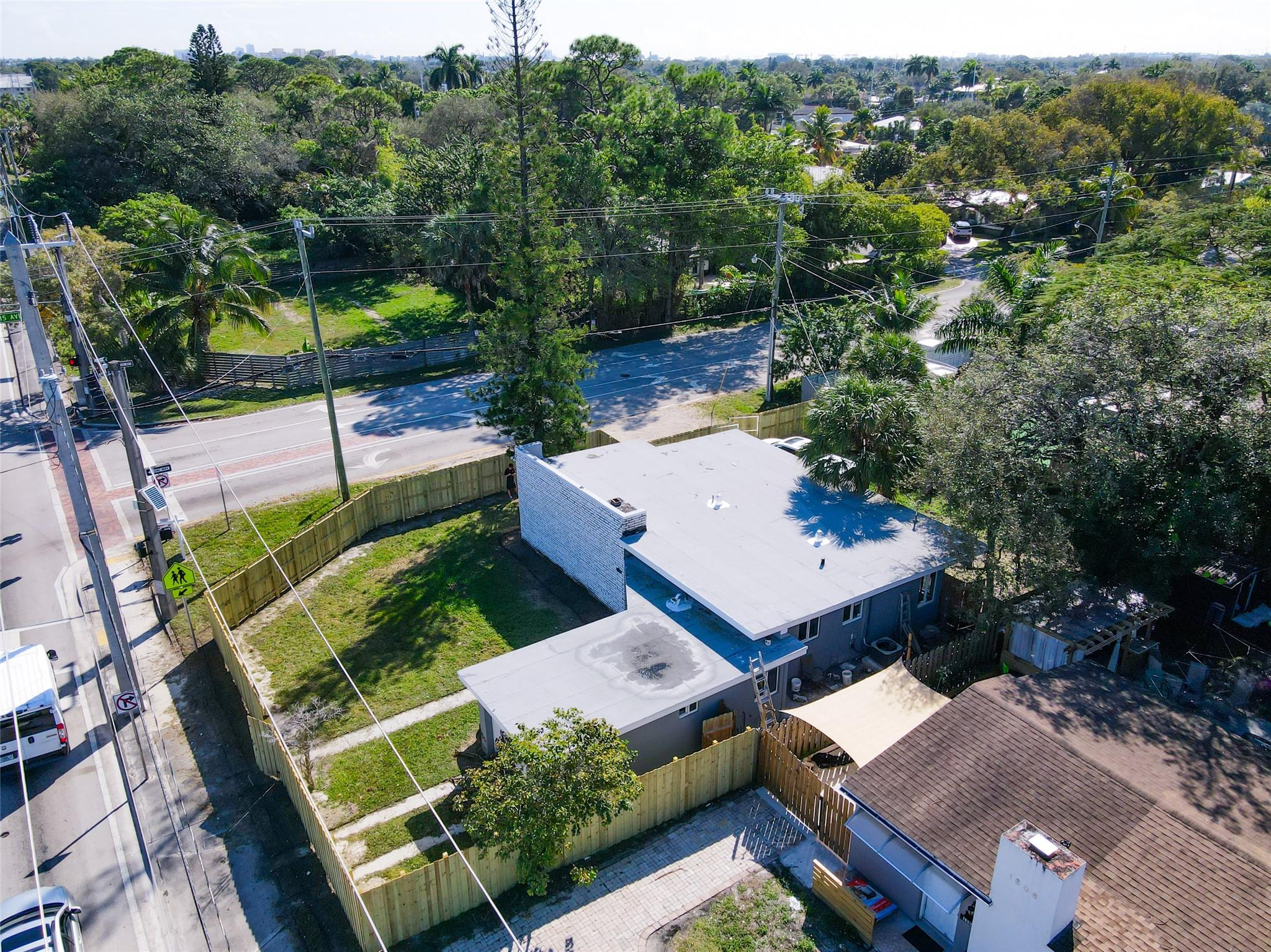 HENDRICKS HEIGHTS - Residential Lease