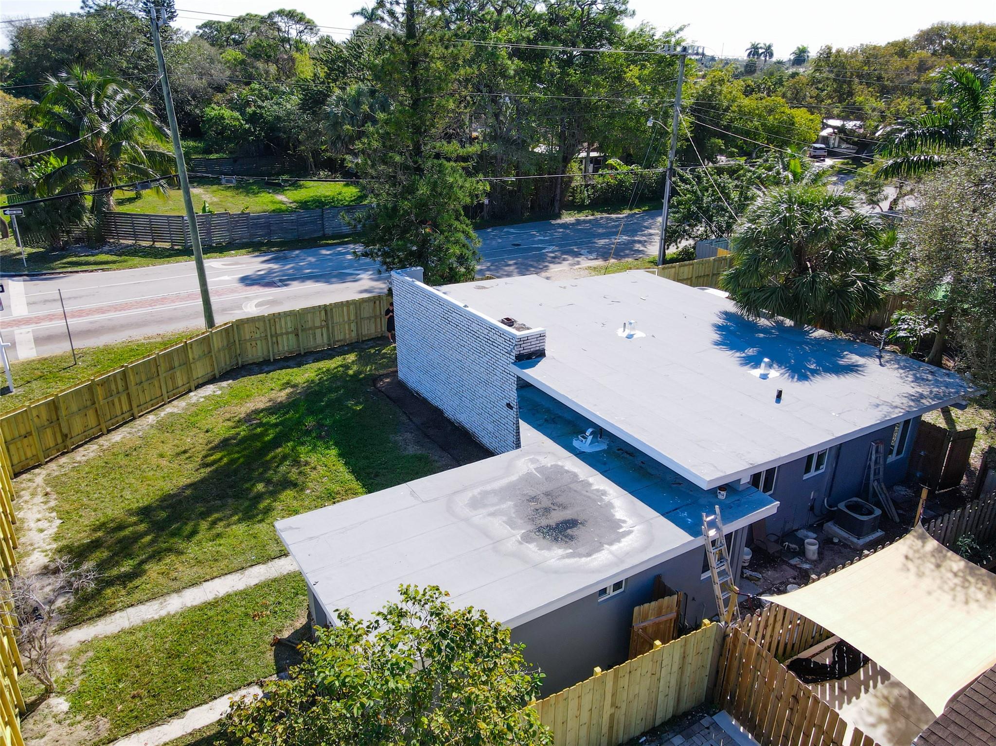 HENDRICKS HEIGHTS - Residential Lease