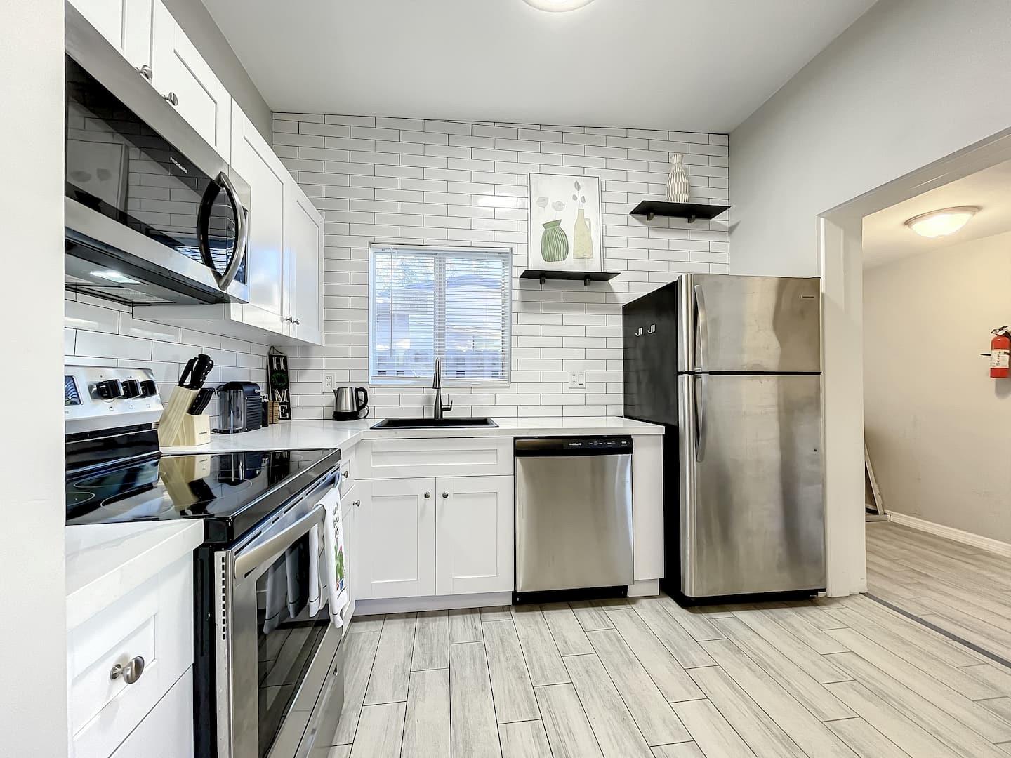 HENDRICKS HEIGHTS - Residential Lease