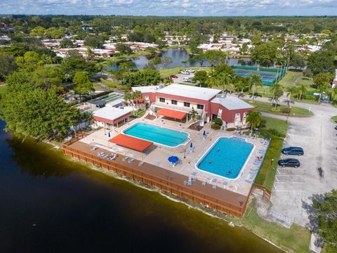 Tiny photo for 737 Nantucket Circle #B, Lake Worth, FL 33467 (MLS # R11163429)