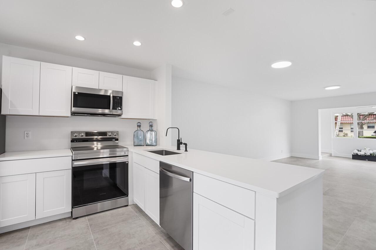 COVERED BRIDGE CONDO - Residential