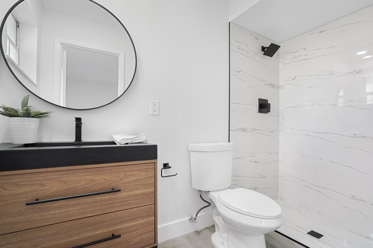 COVERED BRIDGE CONDO - Residential