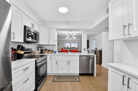 Tiny photo for 6866 Huntington Lane #602, Delray Beach, FL 33446 (MLS # B26030656)