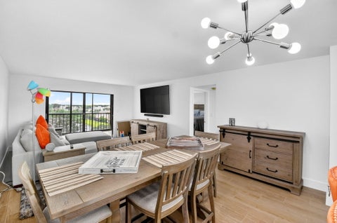 Tiny photo for 6866 Huntington Lane #602, Delray Beach, FL 33446 (MLS # B26030656)