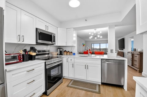 Tiny photo for 6866 Huntington Lane #602, Delray Beach, FL 33446 (MLS # B26030656)