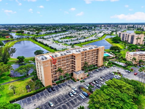 Tiny photo for 6866 Huntington Lane #602, Delray Beach, FL 33446 (MLS # B26030656)