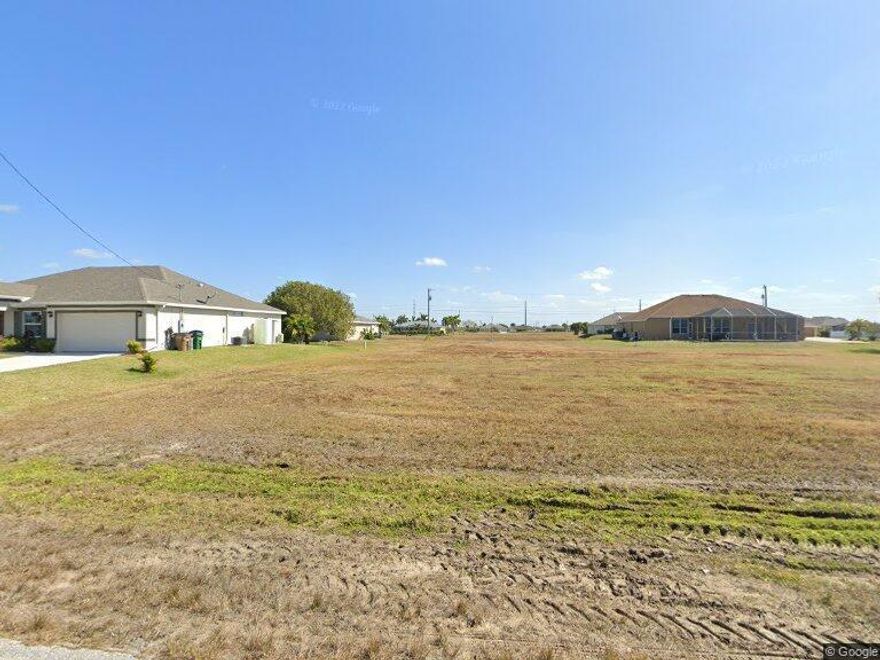 Vacant lot in community with existing homes already built and zoned for single family homes.