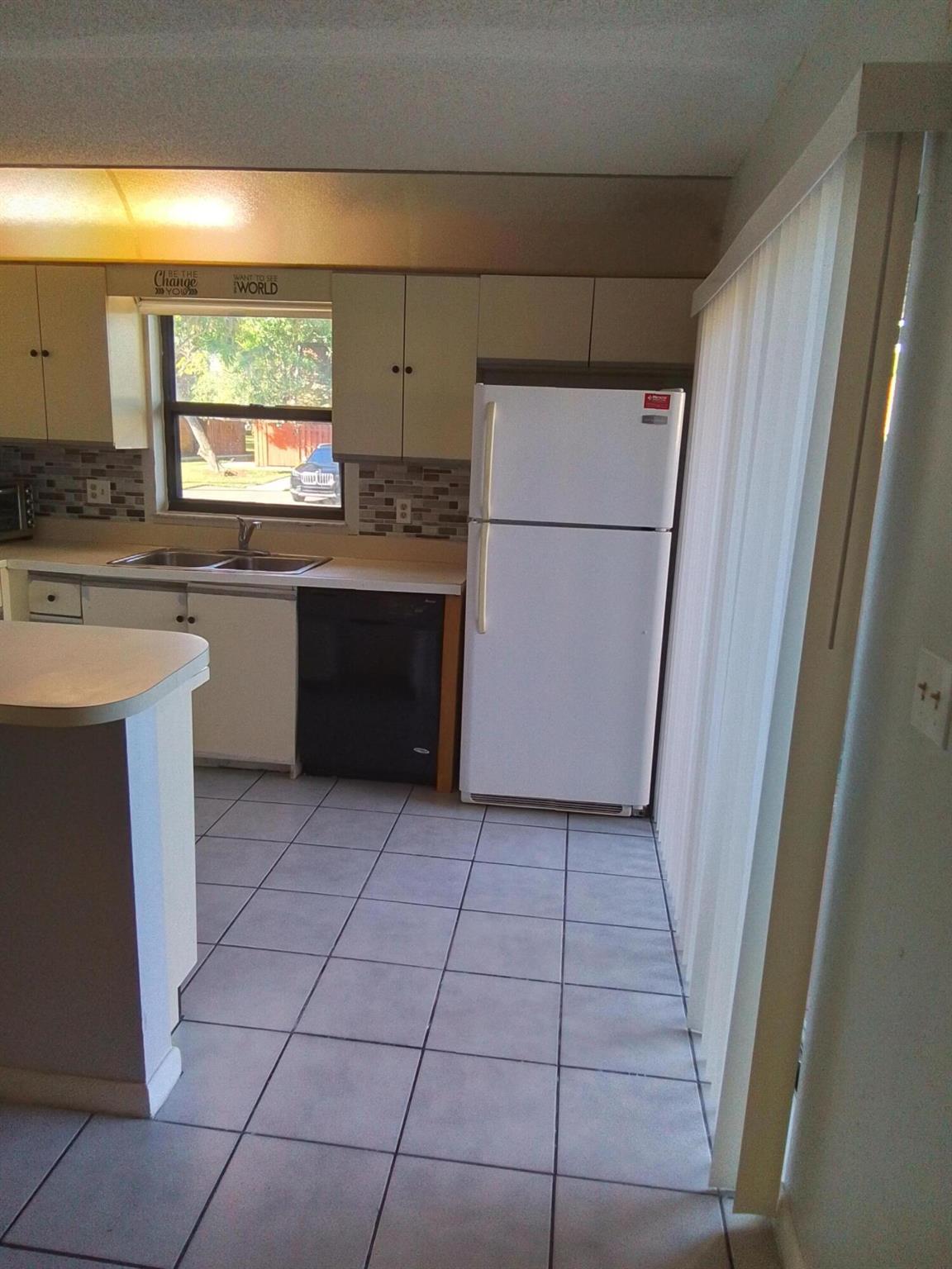 LAWNWOOD ADDITION - Residential Lease