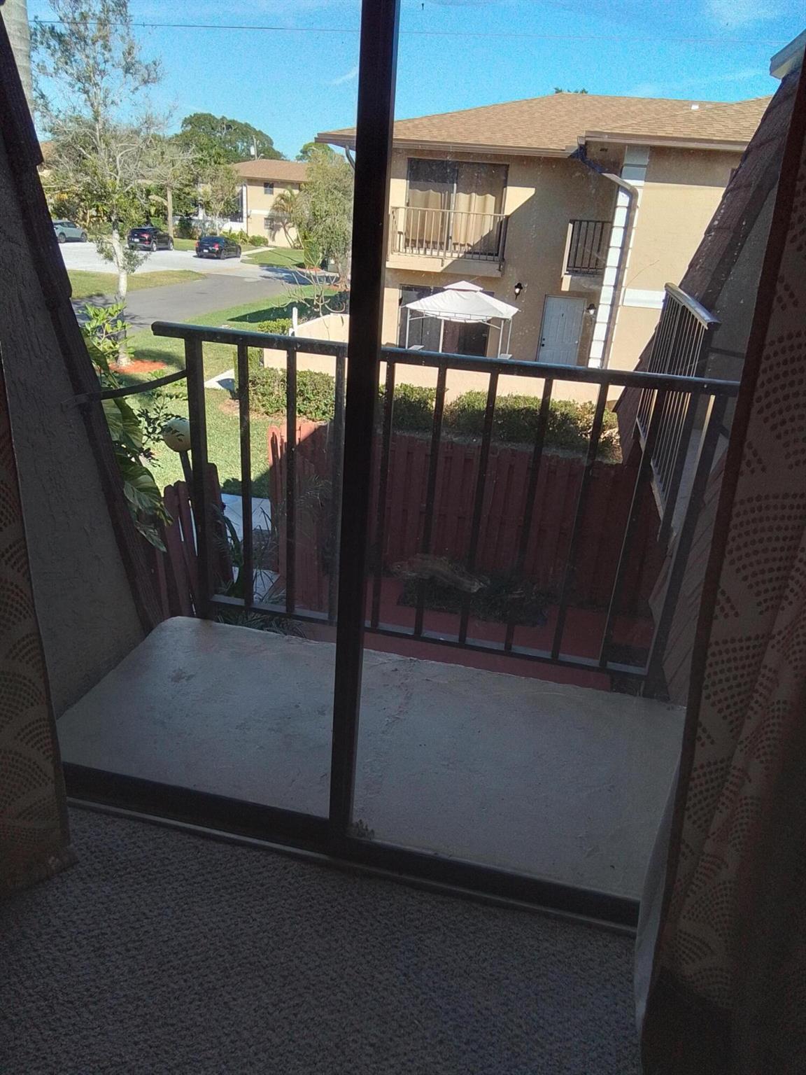 LAWNWOOD ADDITION - Residential Lease