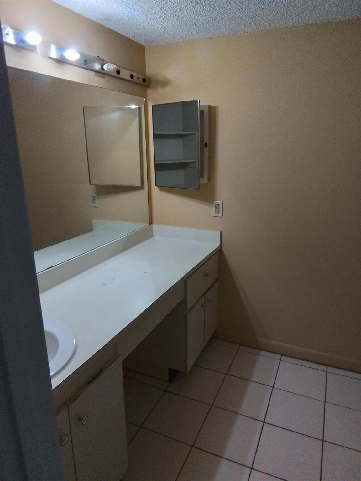 LAWNWOOD ADDITION - Residential Lease