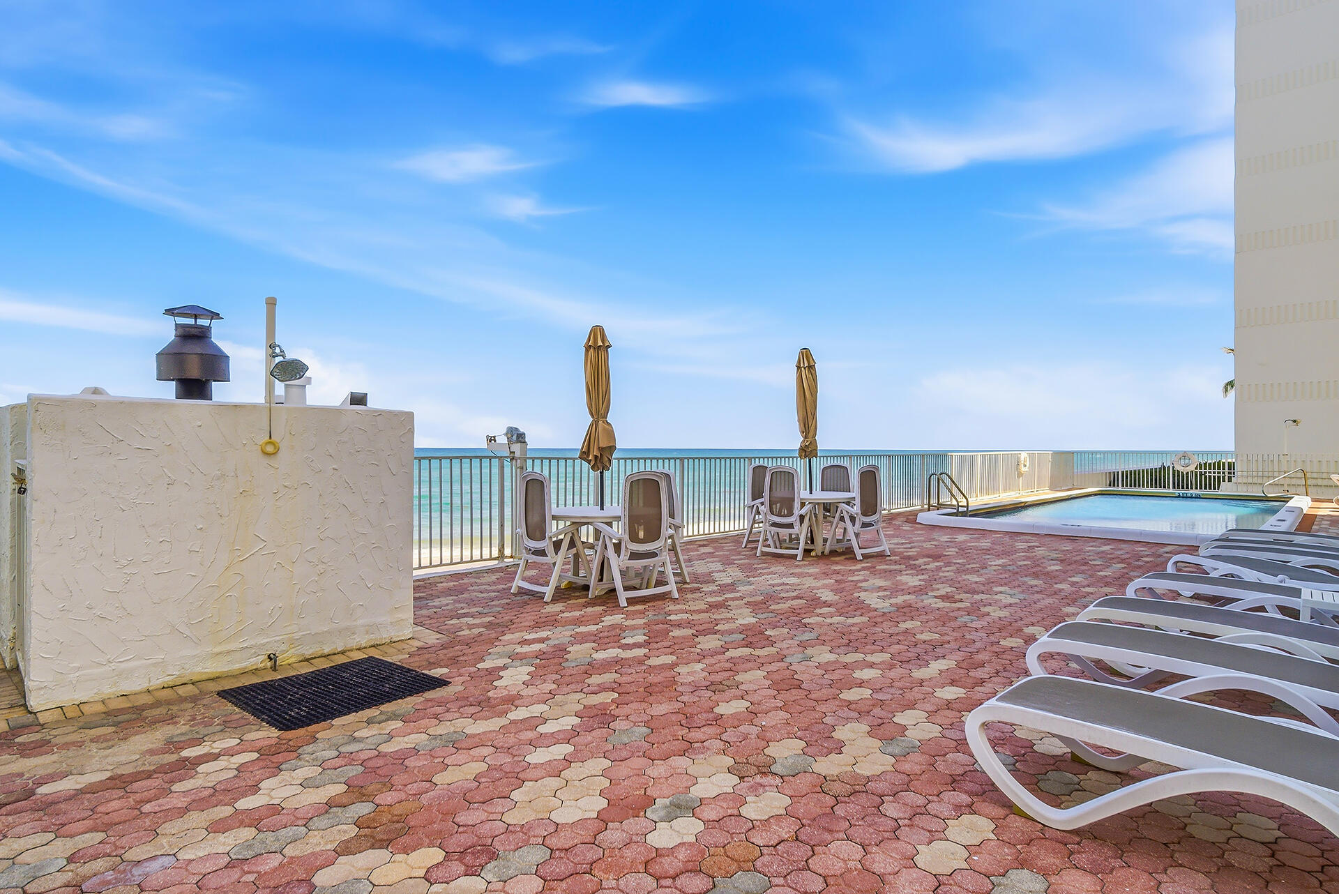 HORIZON EAST CONDO - Residential