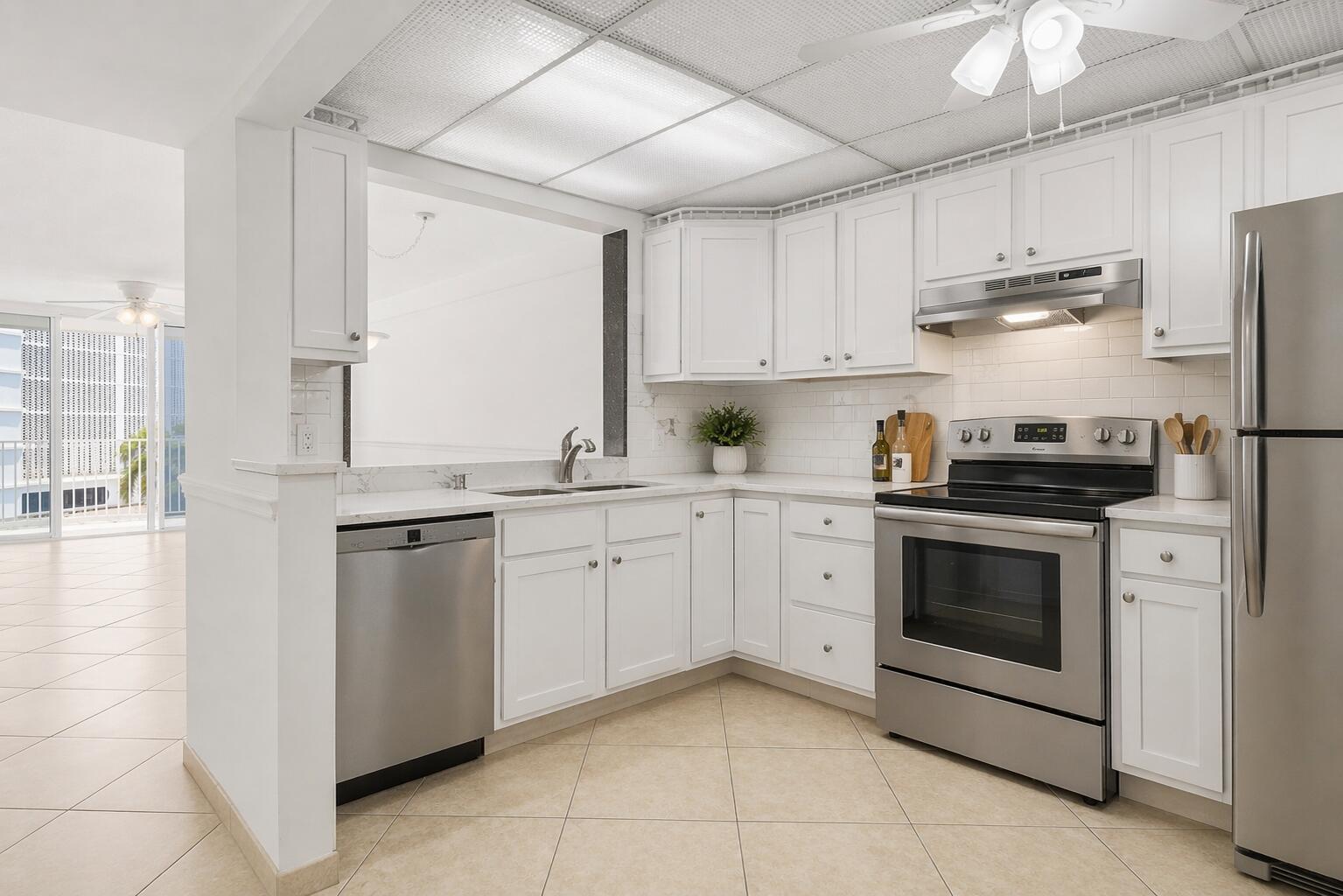 HORIZON EAST CONDO - Residential