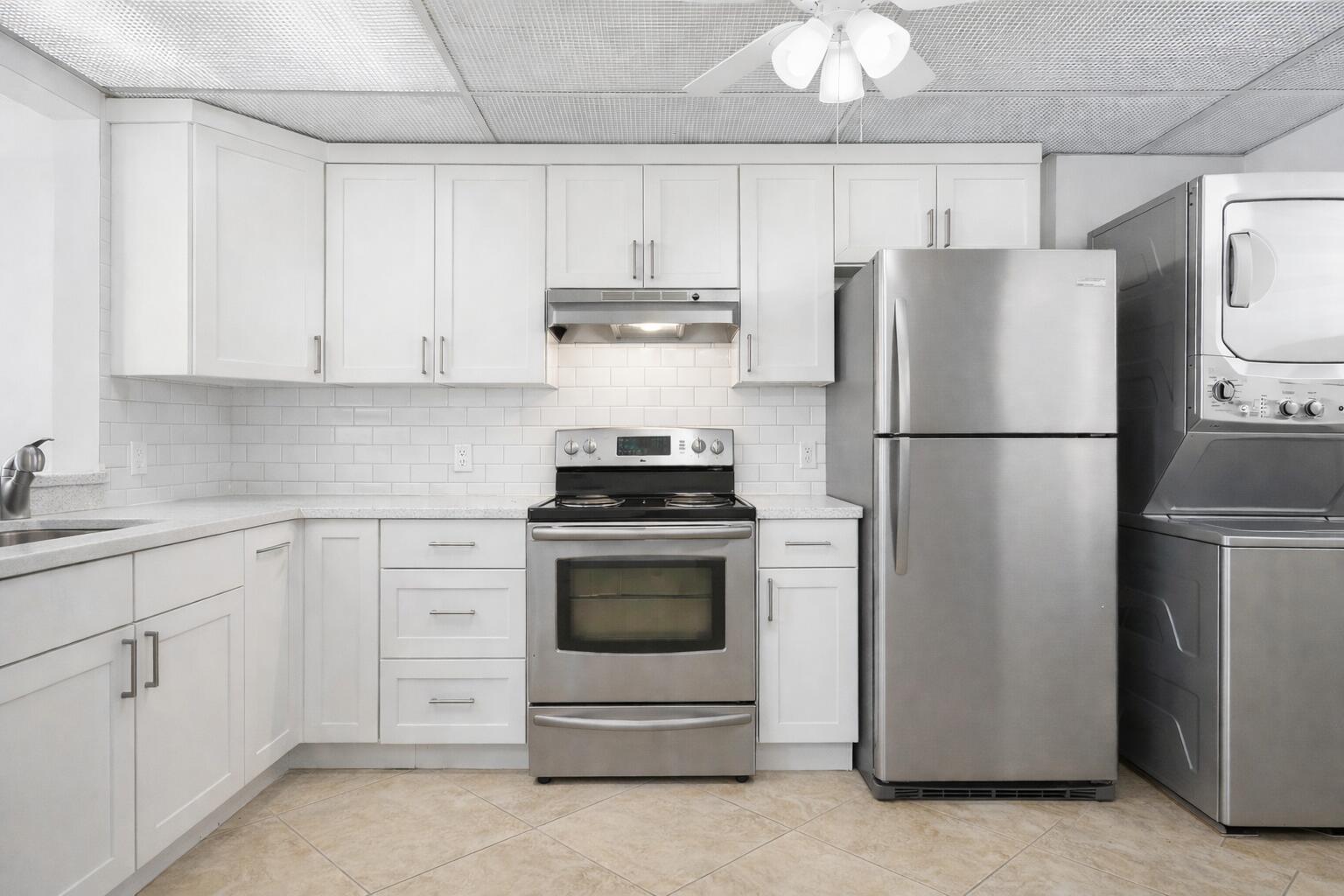 HORIZON EAST CONDO - Residential