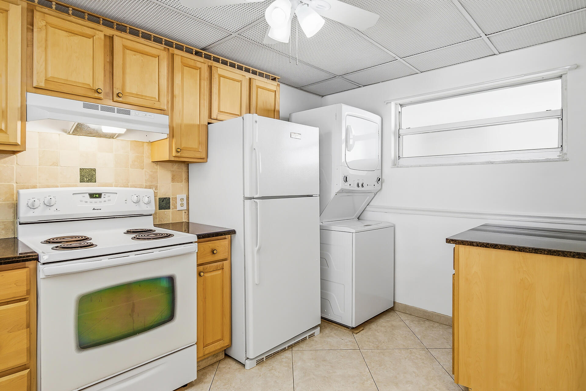 HORIZON EAST CONDO - Residential