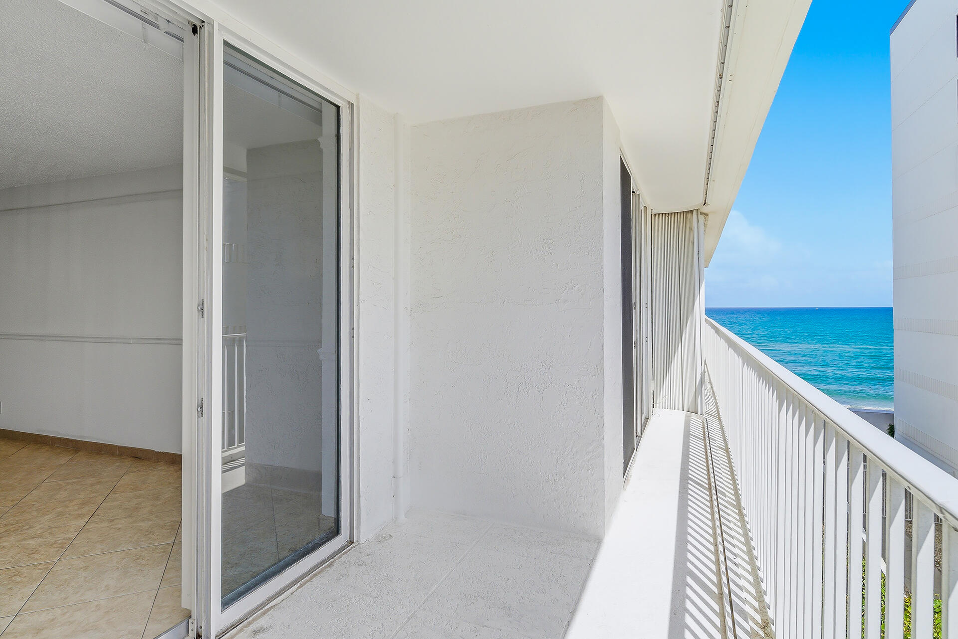 HORIZON EAST CONDO - Residential