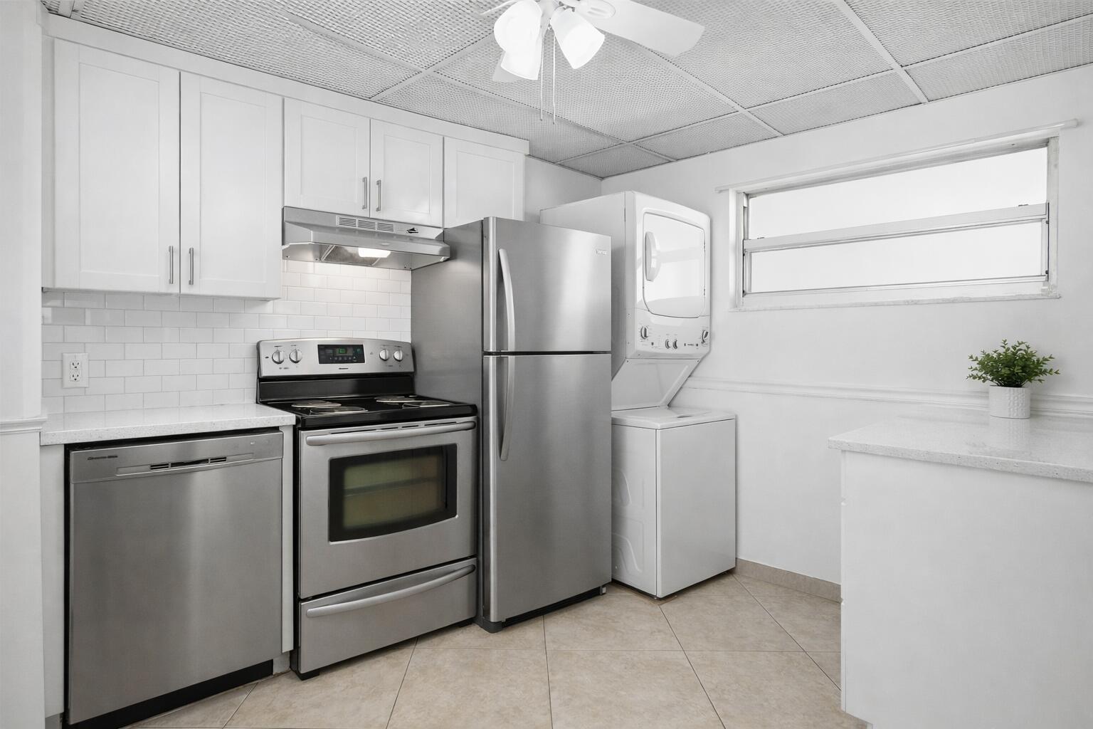 HORIZON EAST CONDO - Residential