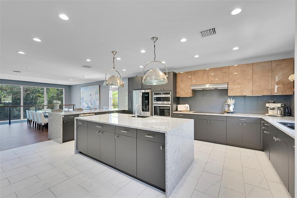 VICTORIA PARK CORR AMEN PLAT - Residential