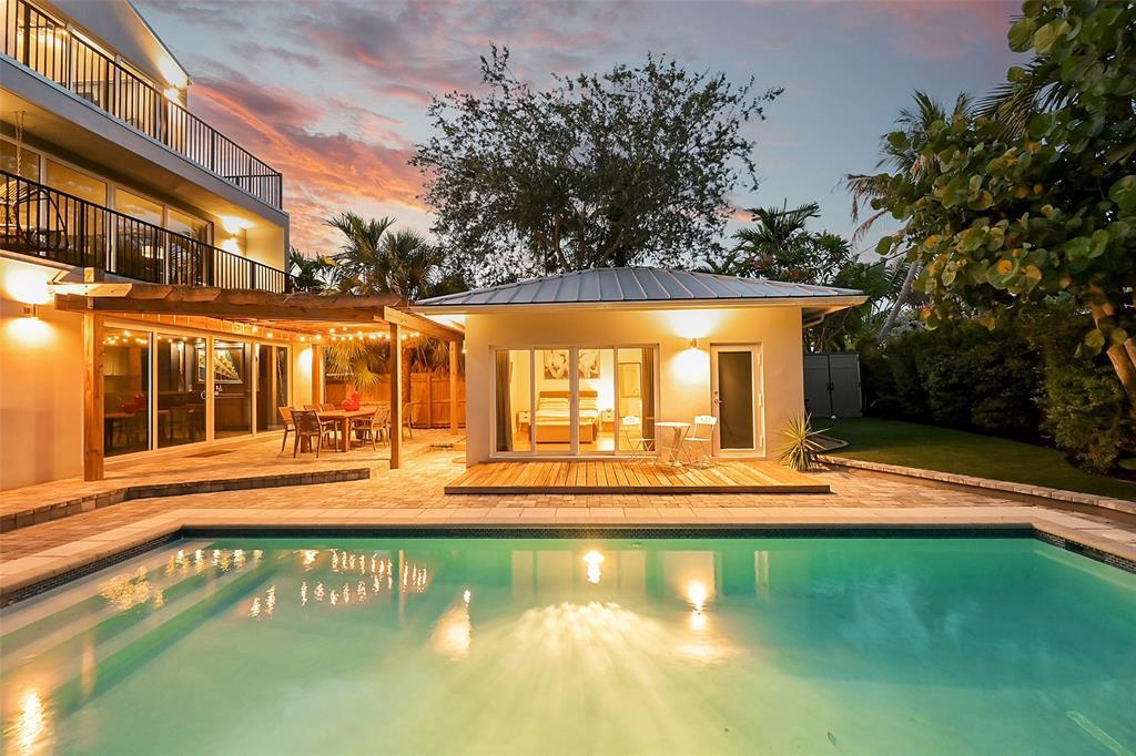 VICTORIA PARK CORR AMEN PLAT - Residential