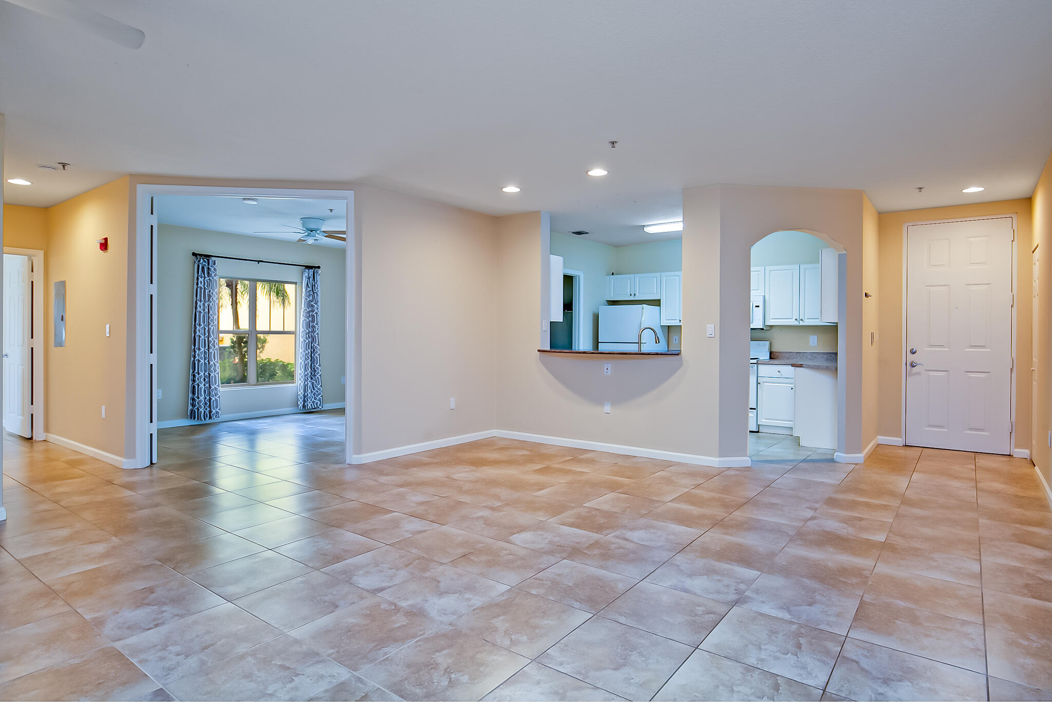 FAIRWAYS AT GRAND HARBOR - Residential